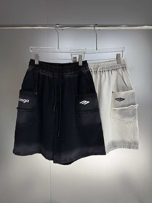 バレンシアガスーパーコピー 26SS 春夏新作 ブリーチ加工ショートパンツ