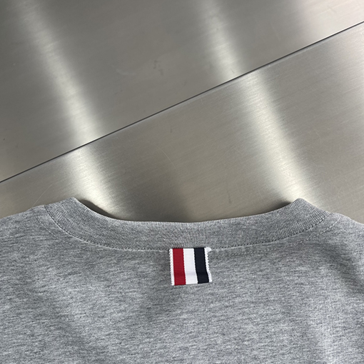 トムブラウン レイヴン 半袖Tシャツ