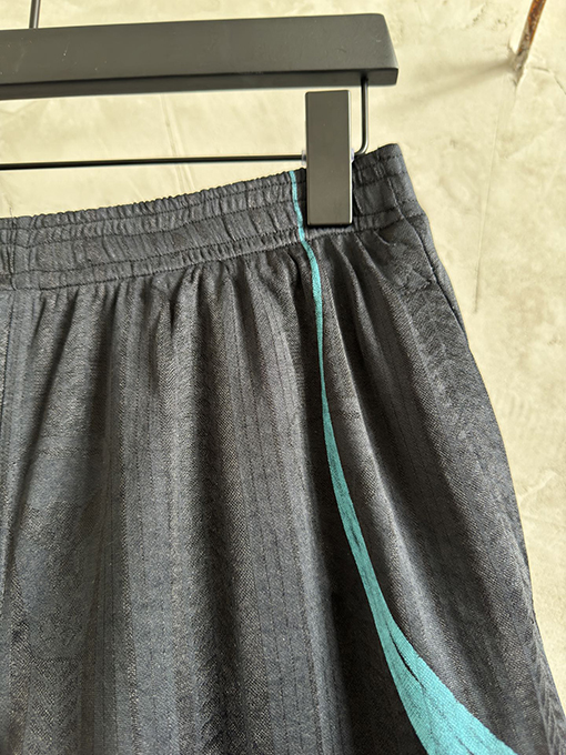 アクネストゥディオズ Acne Studios 1996 青と黒の限定ジャージとショーツ