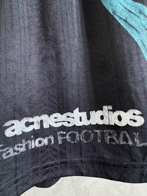 アクネストゥディオズ Acne Studios 1996 青と黒の限定ジャージとショーツ