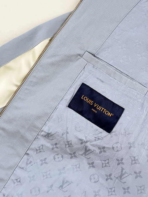 ルイヴィトンベースボールジャケットスーパーコピー LOUIS VUITTON 刺繍ロゴ入りベースボールジャケット