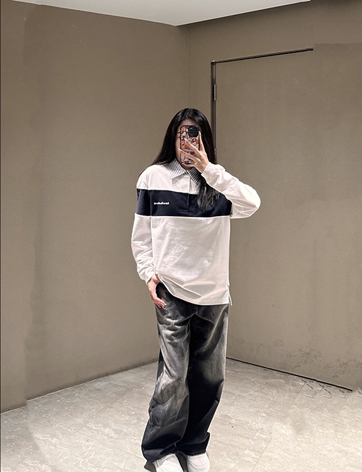 アクネストゥディオズコピー Acne Studios 刺繍入りストライプ柄長袖スウェットシャツ