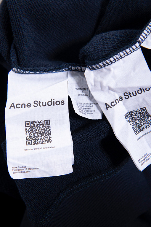 アクネストゥディオズ偽物 Acne Studios バッジ付き破れクルーネックのスウェットシャツ