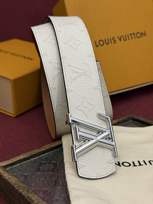 ルイヴィトンスーパーコピー LV Dimension 新モデル両面ベルト