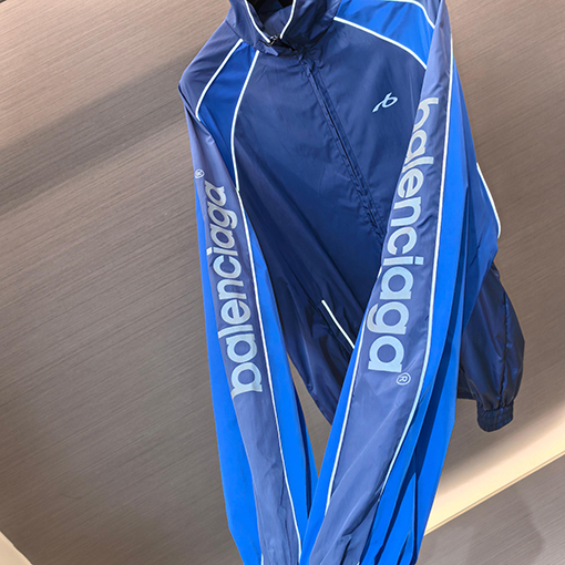 バレンシアガ Bodies クラシックロゴ入りリフレクタースポーツジャケット