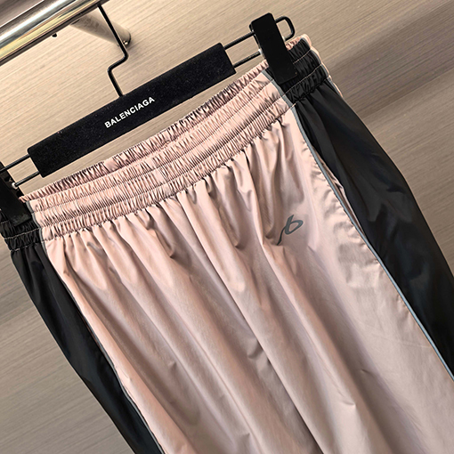 バレンシアガ偽物 Bodies クラシックロゴ入りリフレクタートラックパンツ