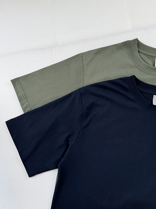 ディオール 額縁型ハチドリ刺繍入り半袖Tシャツ