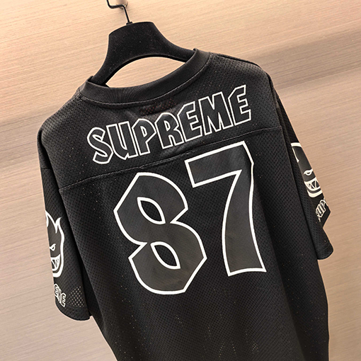 シュプリーム Supreme リトル・ファイヤーマン・シリーズの半袖ジャージ