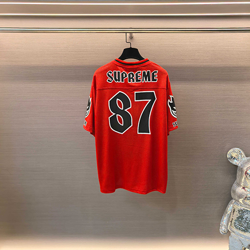 シュプリーム Supreme リトル・ファイヤーマン・シリーズの半袖ジャージ