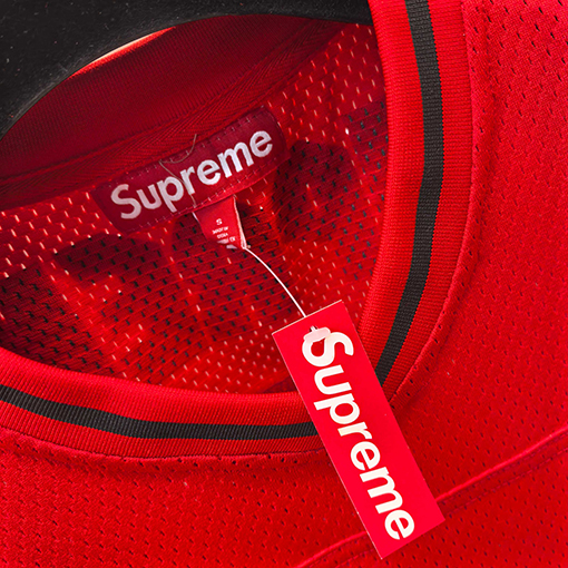 シュプリーム Supreme リトル・ファイヤーマン・シリーズの半袖ジャージ