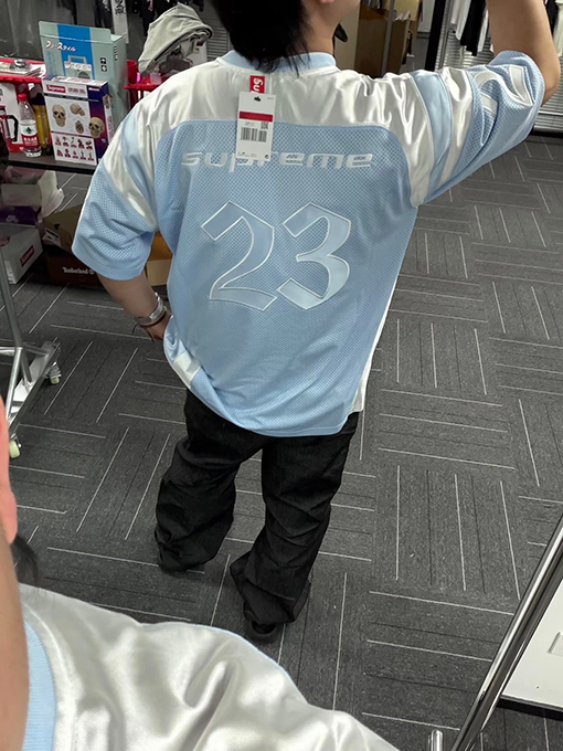 シュプリーム半袖チームジャージスーパーコピー Supreme コラボレーション ピンクオリーブ 半袖チームジャージ