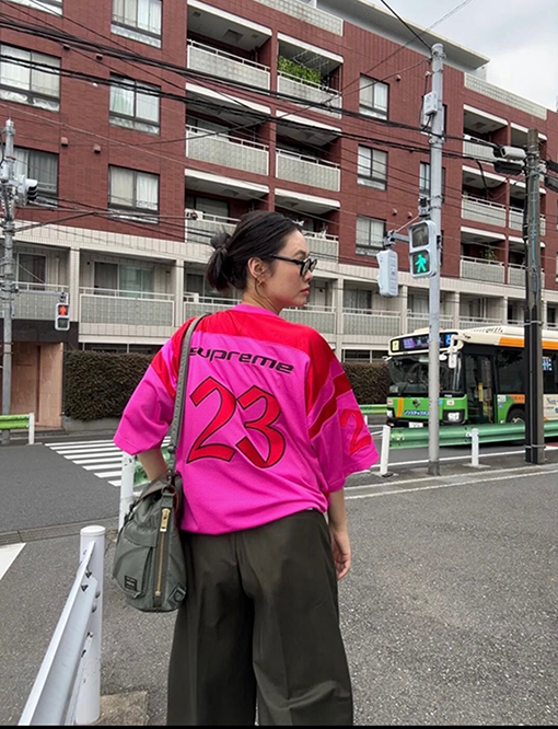 シュプリーム半袖チームジャージスーパーコピー Supreme コラボレーション ピンクオリーブ 半袖チームジャージ