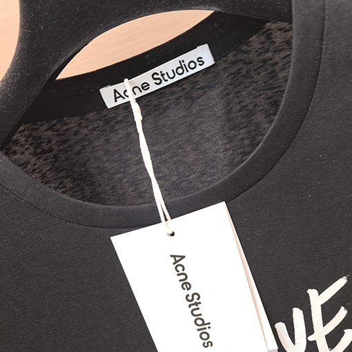アクネストゥディオズ Acne Studios 手書きのスローガン入り長袖シャツ