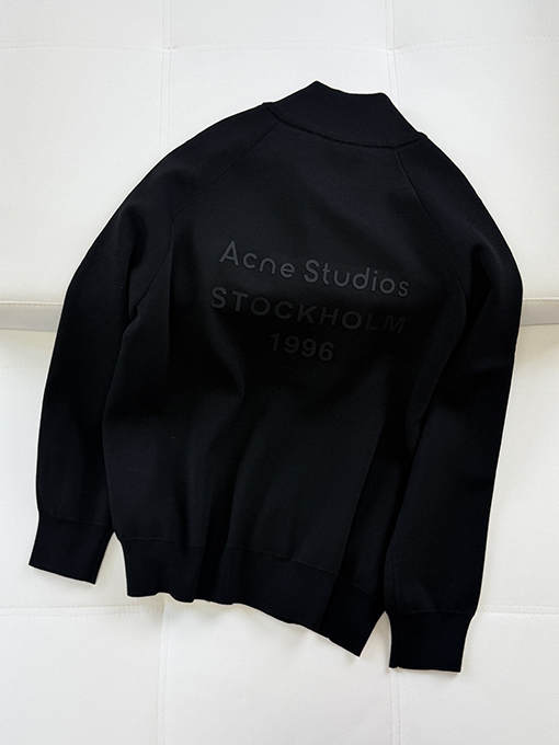 アクネストゥディオズ Acne Studios レターロゴ入りレザージップアップニットセーター