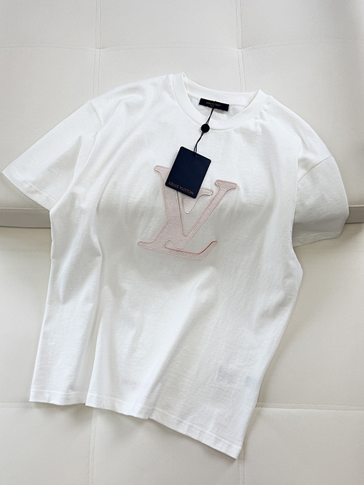 ルイヴィトンコピー LV クラシックなダイダイレーザー刺繍レター半袖Tシャツ