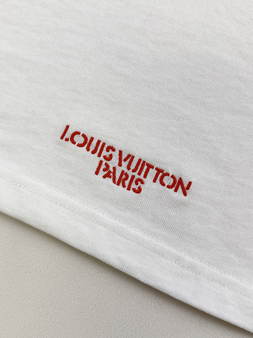 ルイヴィトンコピー LV クラシックなダイダイレーザー刺繍レター半袖Tシャツ