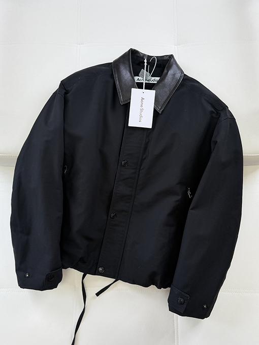 アクネストゥディオズ Acne Studios レザーロゴ入りツイルコットンジャケット