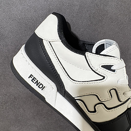 フェンディスーパーコピー Match レザー型押しレースアップローカットスニーカー