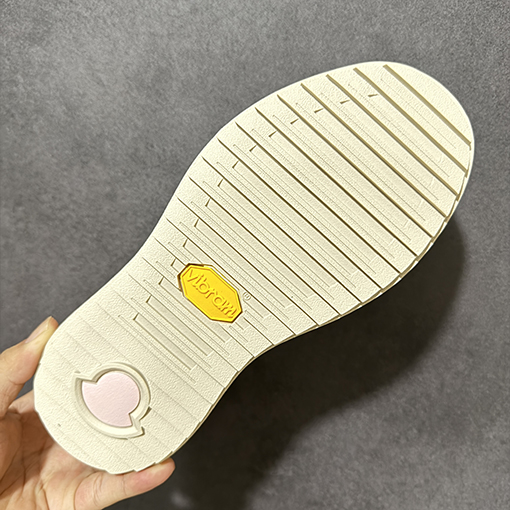 モンクレール Moncler Altive Mid F046 カジュアルスポーツシューズ