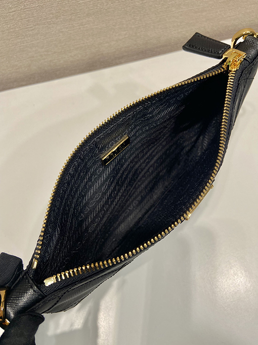 プラダスーパーコピー Hobo レディース刺繍入り脇下バッグ