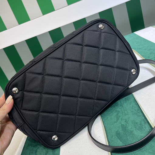 プラダ Vintage レディースヴィンテージチェーンキルティングバッグ