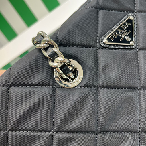 プラダ Vintage レディースヴィンテージチェーンキルティングバッグ