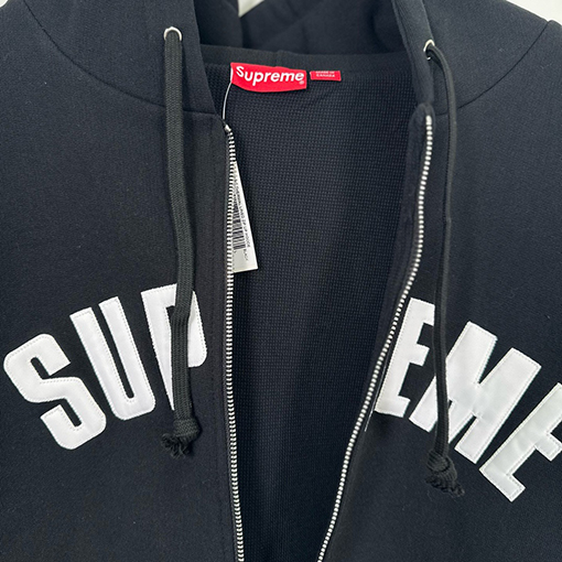 シュプリーム Supreme アップリケ文字ワッフルフリース裏地付きジップアップパーカー