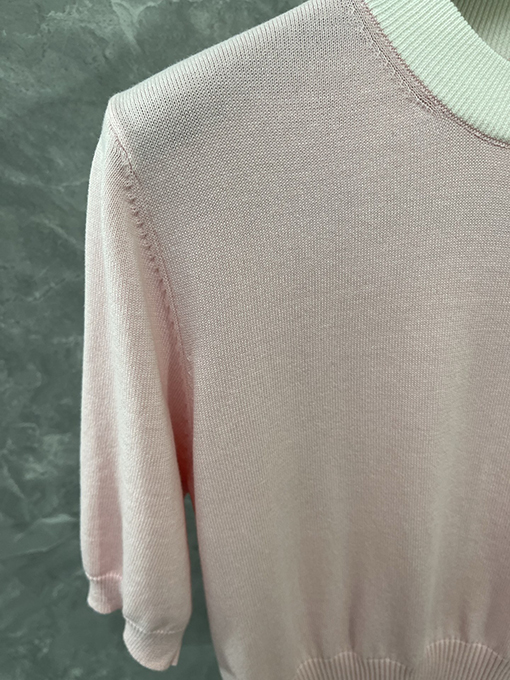 トムブラウン 綿100%ストレッチのクルーネックニット半袖Tシャツ