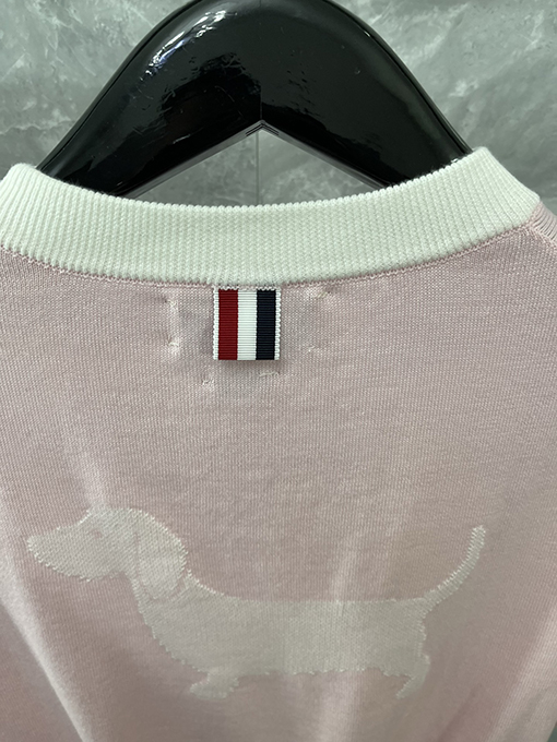 トムブラウン 綿100%ストレッチのクルーネックニット半袖Tシャツ