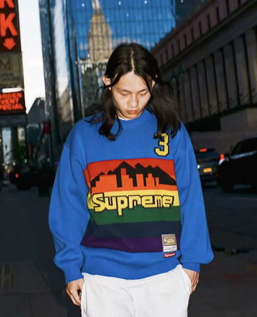 シュプリーム偽物 Supreme ゴールドラッシュシティスカイラインクルーネックセーター