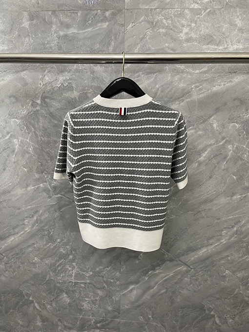 トムブラウン 綿100％のコーマ綿ストライプ柄ハニカムニット半袖Tシャツ