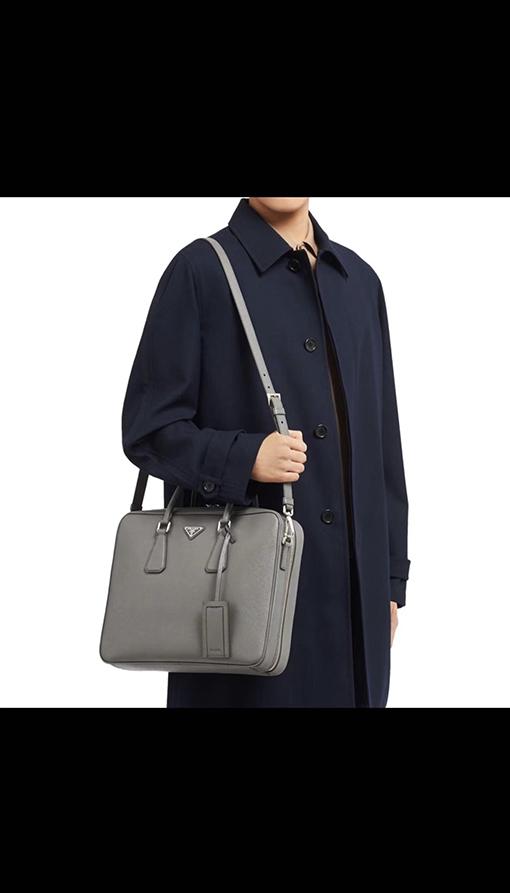 プラダ Saffiano 最新のメンズバッグ