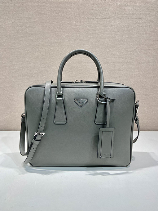 プラダ Saffiano 最新のメンズバッグ