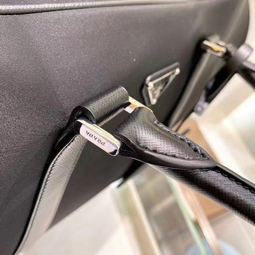 プラダコピー Saffiano 最新のナイロン製トラベルバッグ