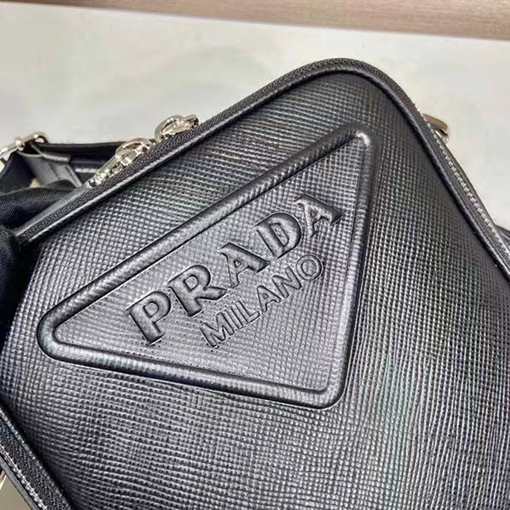 プラダ偽物 Saffiano 刺繍リボン付きメンズクロスボディバッグ