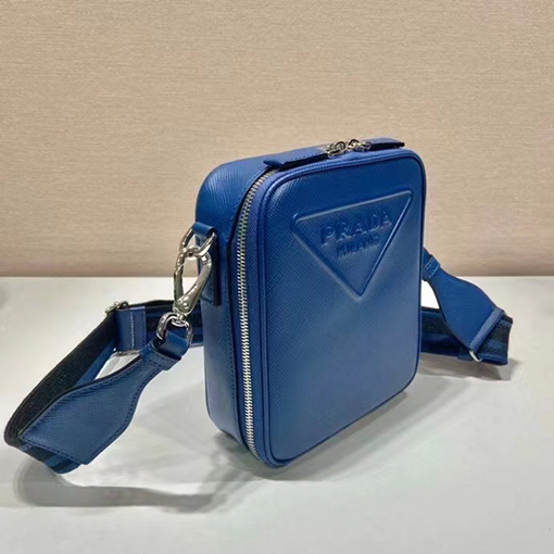 プラダ偽物 Saffiano 刺繍リボン付きメンズクロスボディバッグ