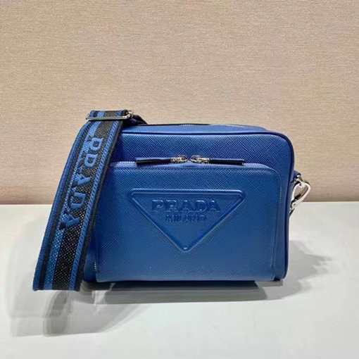 プラダ Saffiano 新モデル刺繍リボン付きメンズクロスボディバッグ
