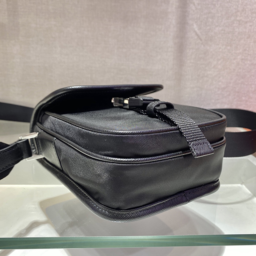 プラダ アップグレードされた携帯電話バッグ