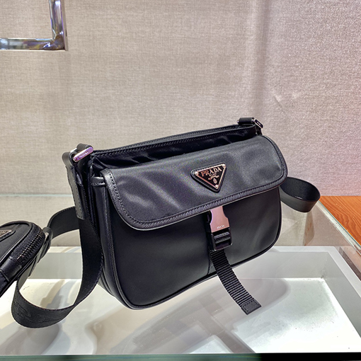 プラダスーパーコピー 新しいメッセンジャーバッグ