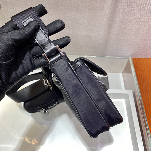 プラダスーパーコピー 新しいメッセンジャーバッグ