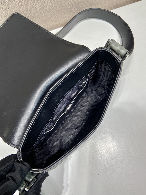 プラダ Saffiano 新しいショルダーバッグ