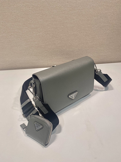 プラダ偽物 Saffiano 新しいクラシックショルダーバッグ