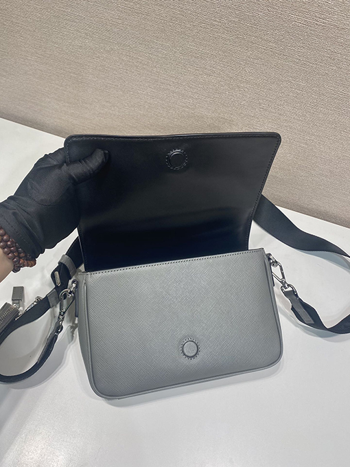 プラダ偽物 Saffiano 新しいクラシックショルダーバッグ