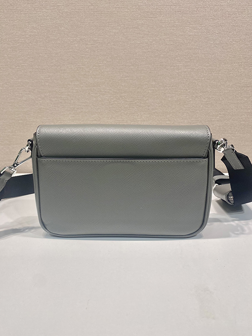 プラダ偽物 Saffiano 新しいクラシックショルダーバッグ