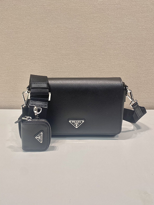 プラダ偽物 Saffiano 新しいクラシックショルダーバッグ