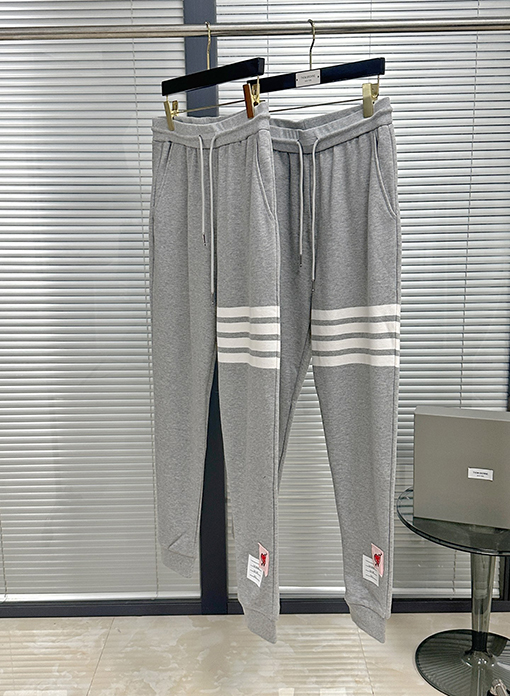 トムブラウン 七夕限定糸染め四本ストライプハート柄パンツ