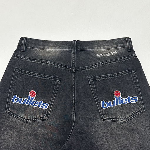 シュプリームコピー SUPREME コラボレーション風アップリケ付きレトロデニムショートパンツ