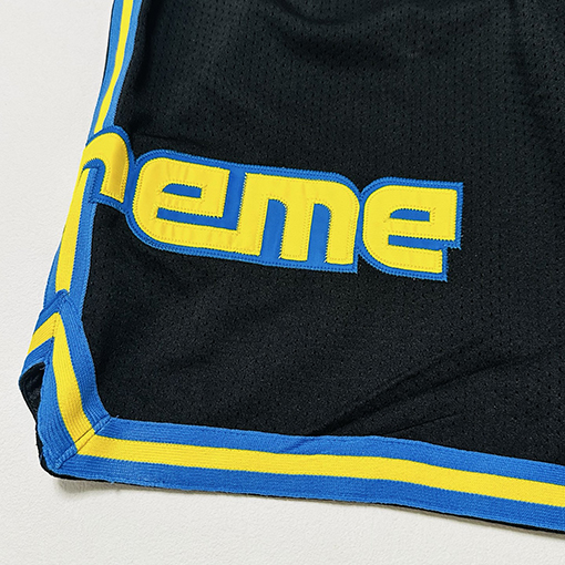 シュプリームスーパーコピー SUPREME コラボレーションブランドのカラーブロックサイドストライプスター刺繍入りアスレチックショーツ