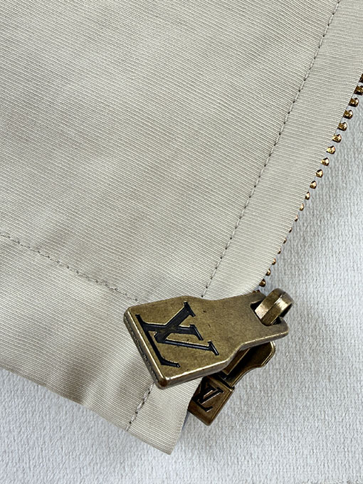 ルイヴィトン 刺繍入り両面ストライプジャケット