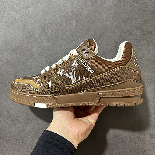 ルイヴィトン高級スポーツシューズスーパーコピー LV Trainer 高級スポーツシューズの新シリーズ